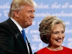 Donald Trump e Hillary Clinton posam para foto antes do início do debate presidencial. Foto: Reuters/Brian Snyder